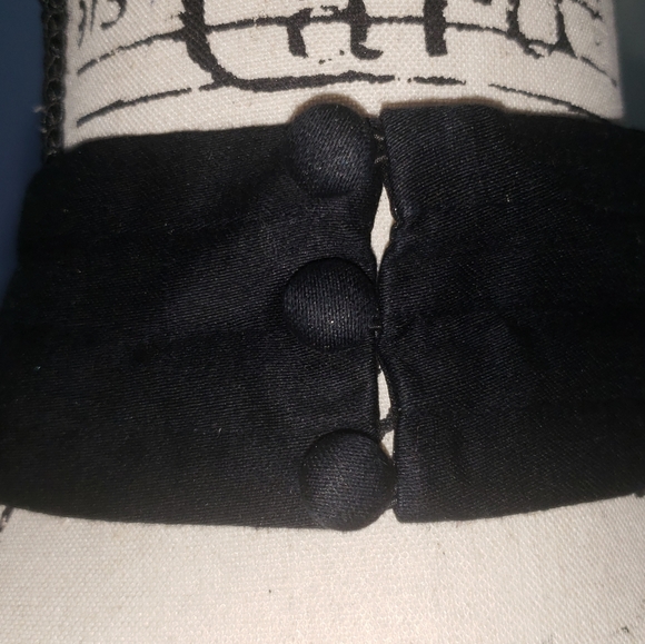 Black knee length Banana Republic dress- size 6 - Picture 2 of 6